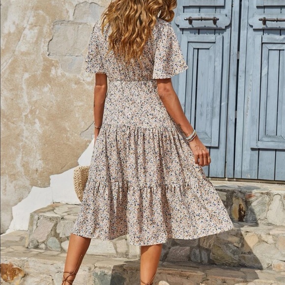 Boho floral print flounce sleeve dress - Picture 3 of 7